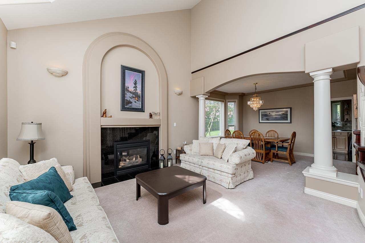 Property at 15273 58TH AVENUE image 3