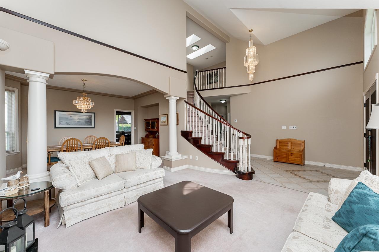 Property at 15273 58TH AVENUE image 4