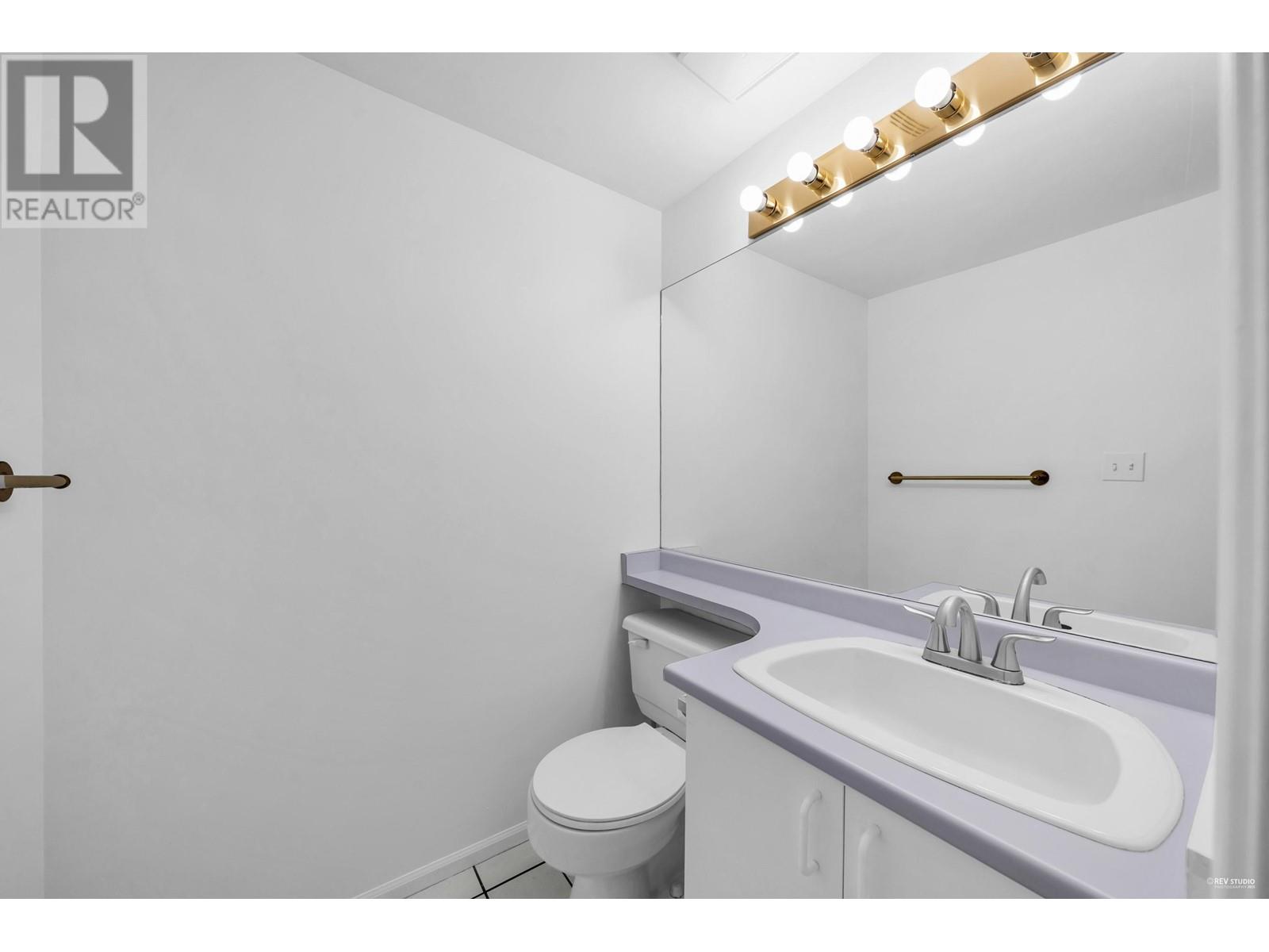 Listing Picture 11 of 17 : 21 355 DUTHIE AVENUE, Burnaby / 本拿比 - 魯藝地產 Yvonne Lu Group - MLS Medallion Club Member