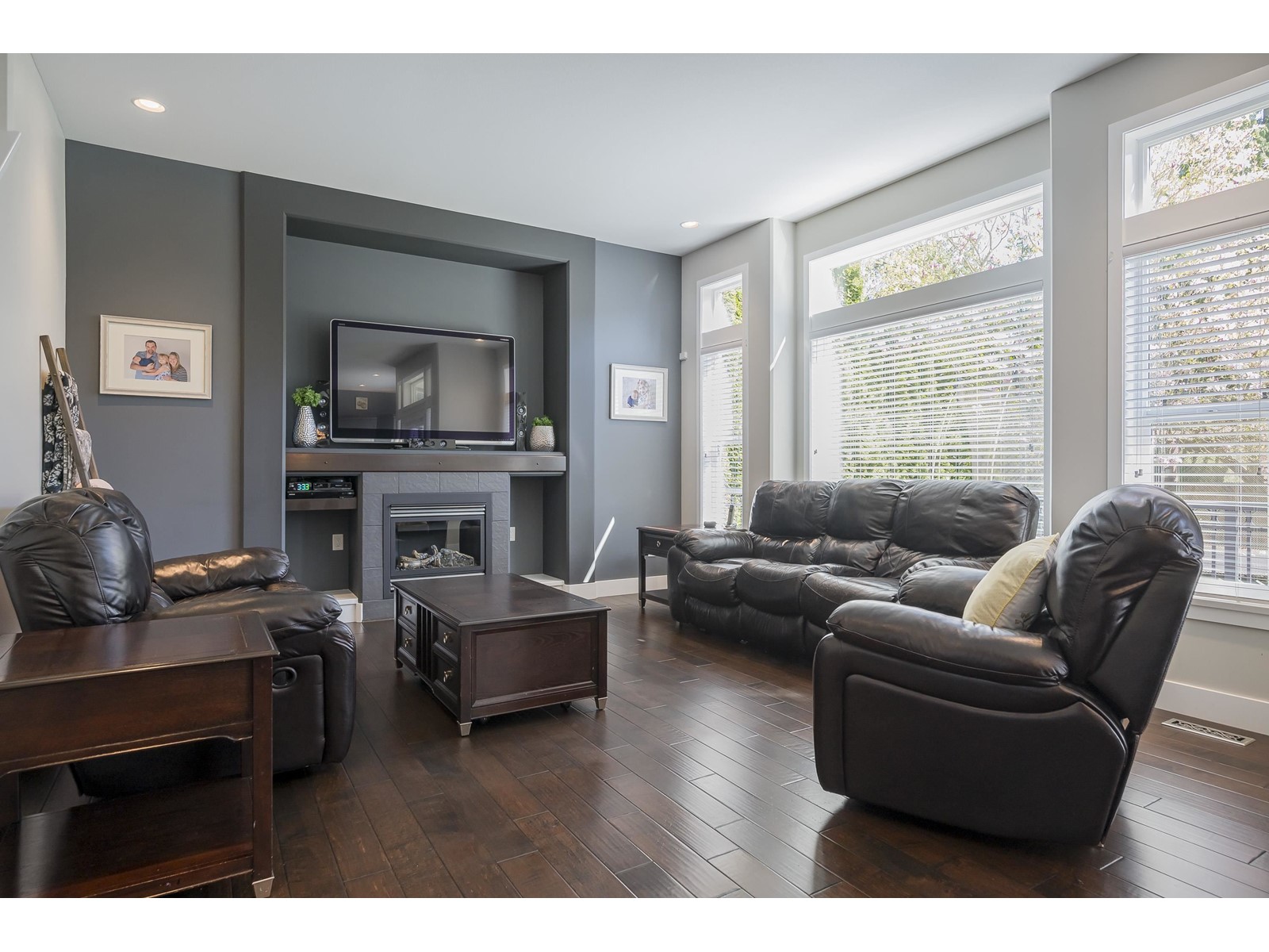 Property at 16364 60A AVENUE image 4