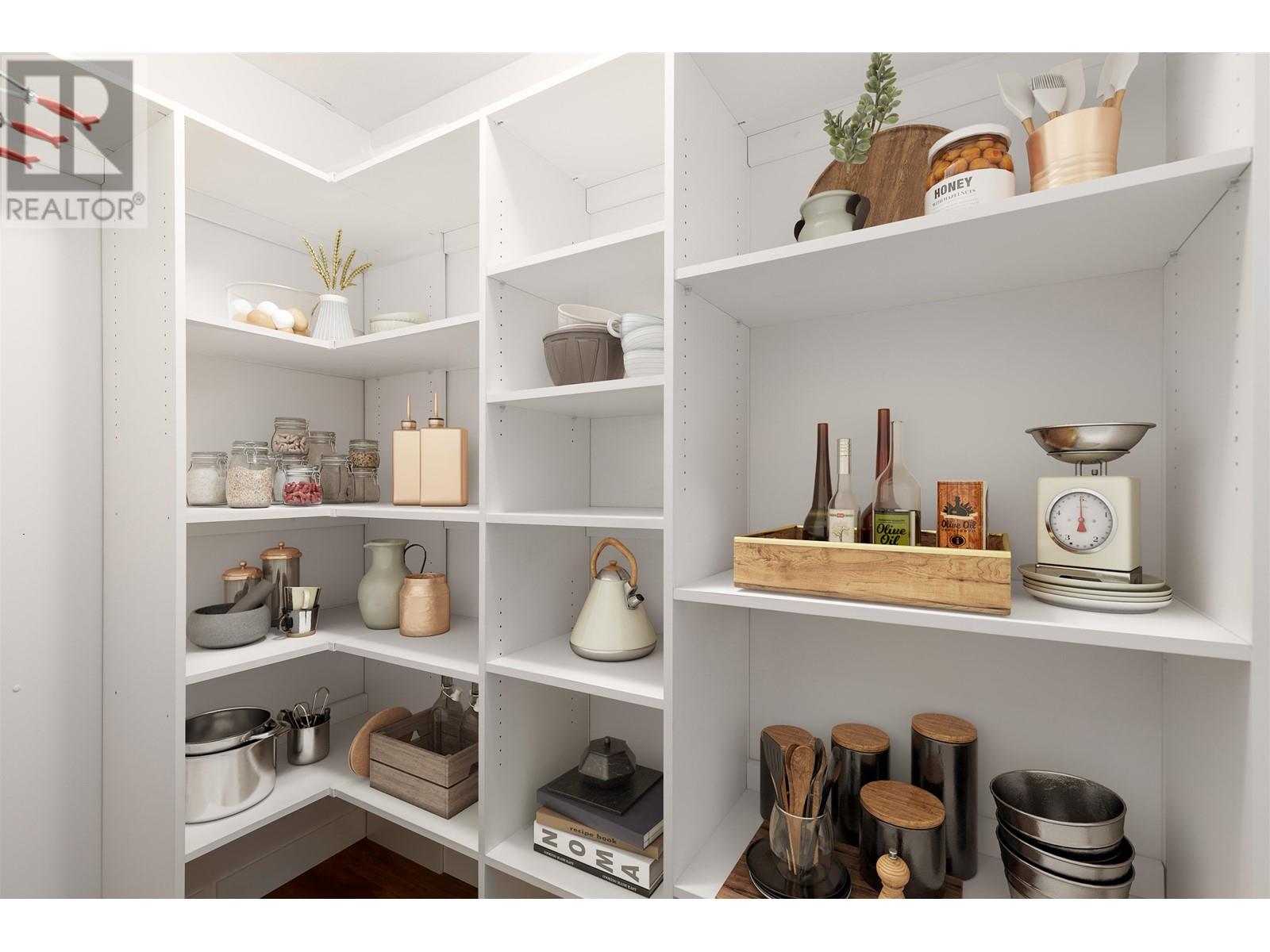 Listing Picture 17 of 27 : 404 2228 MARSTRAND AVENUE, Vancouver / 溫哥華 - 魯藝地產 Yvonne Lu Group - MLS Medallion Club Member