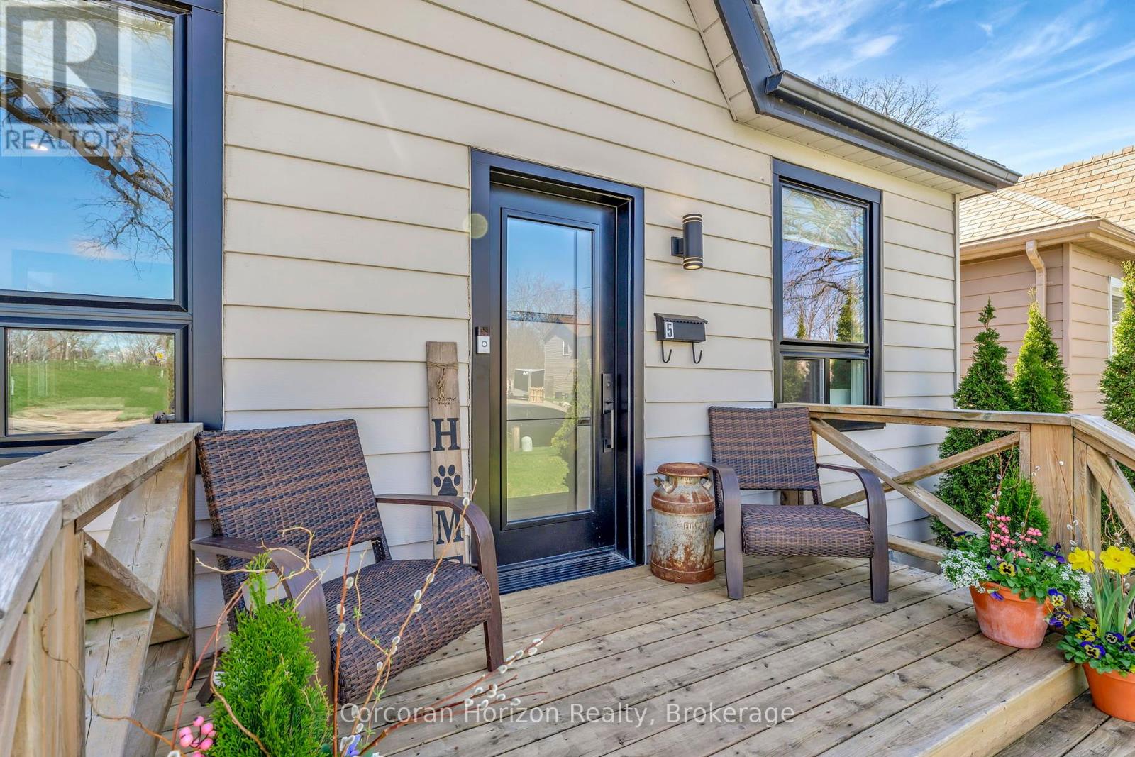Property at 5 STIRTON AVENUE image 2