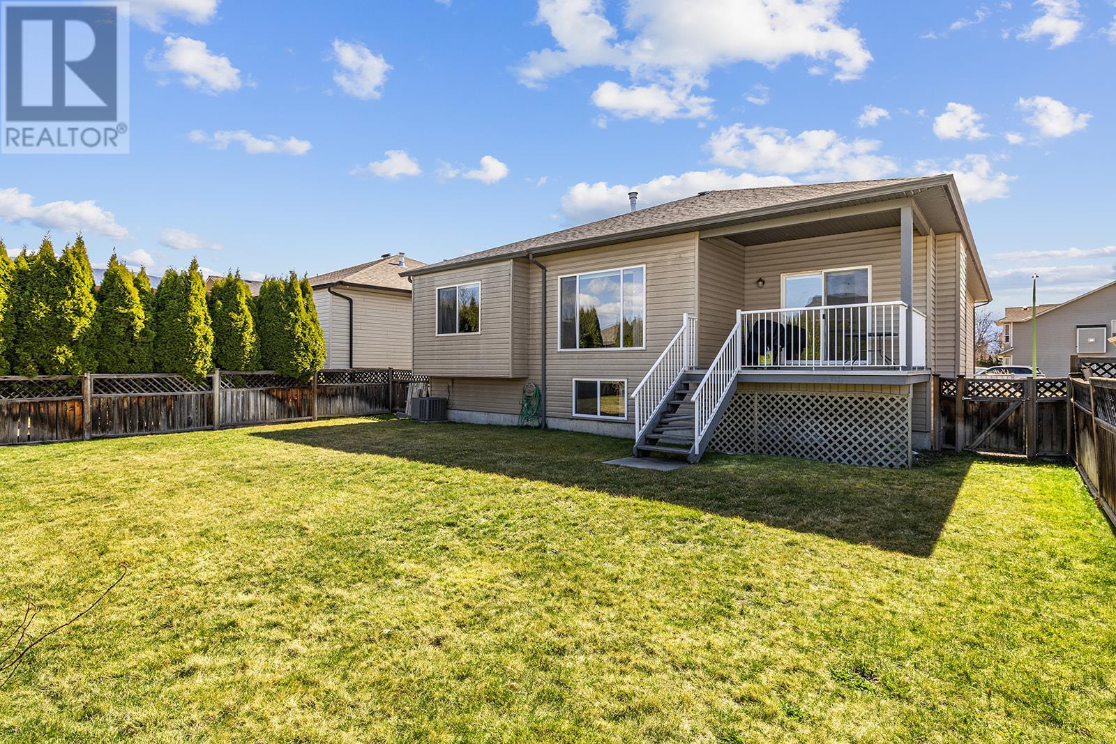 Property at 340 Hillaby Avenue image 5