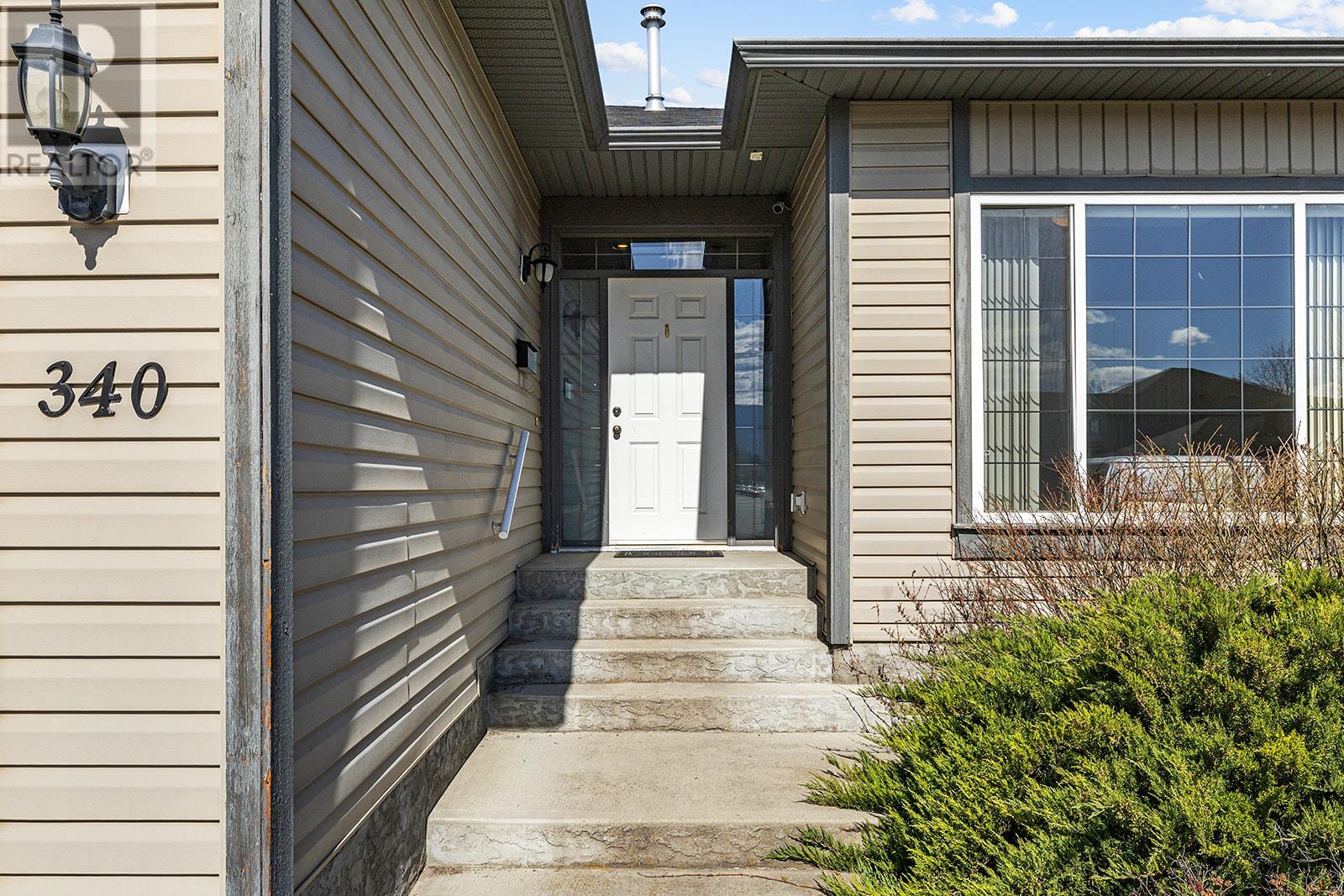 Property at 340 Hillaby Avenue image 3