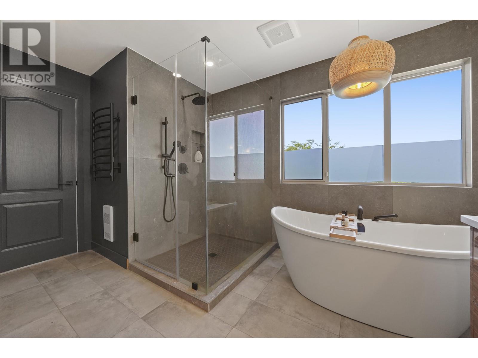 1551 Alpine Lane, Coquitlam, British Columbia  V3E 3A5 - Photo 21 - R2993281