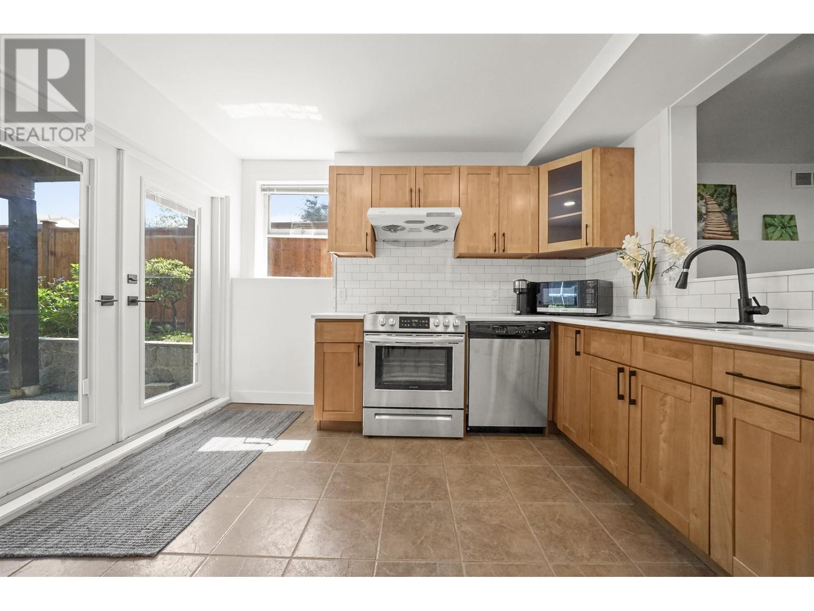1551 Alpine Lane, Coquitlam, British Columbia  V3E 3A5 - Photo 29 - R2993281