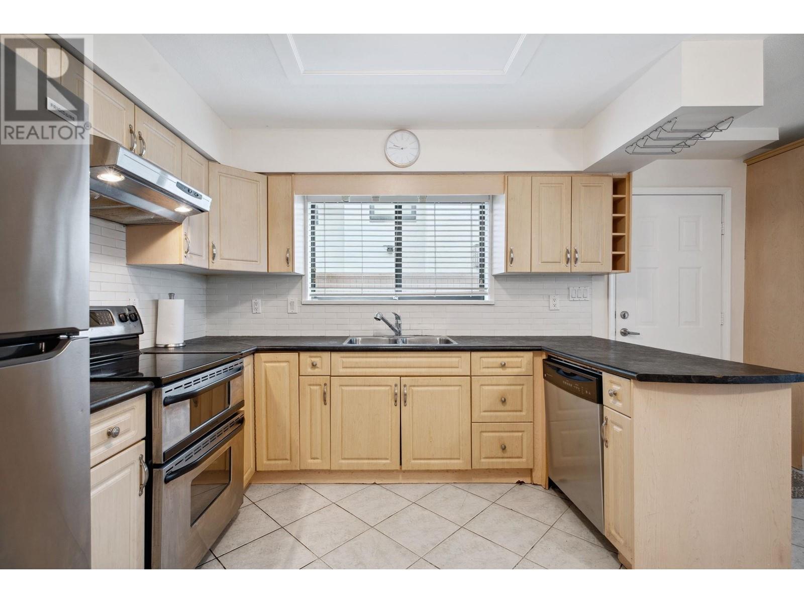4487 Napier Street, Burnaby, British Columbia  V5C 3H2 - Photo 32 - R2993322