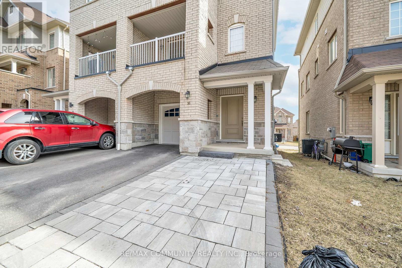 16 Camilleri Road, Ajax, Ontario  L1Z 0T2 - Photo 4 - E12039404