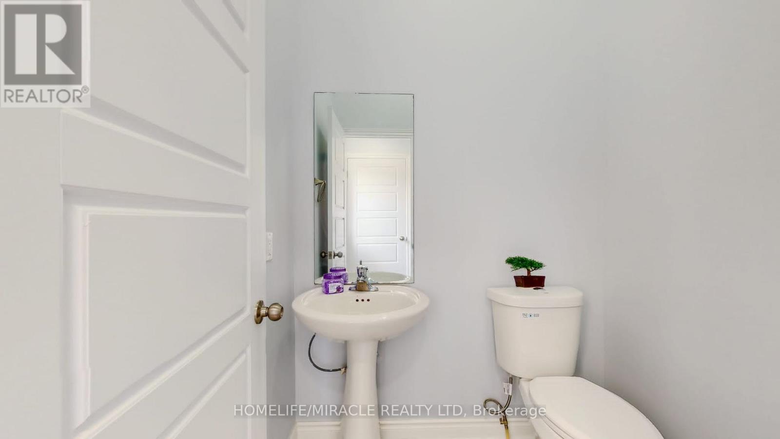 Property at 13 BROOKFIELD COURT image 5
