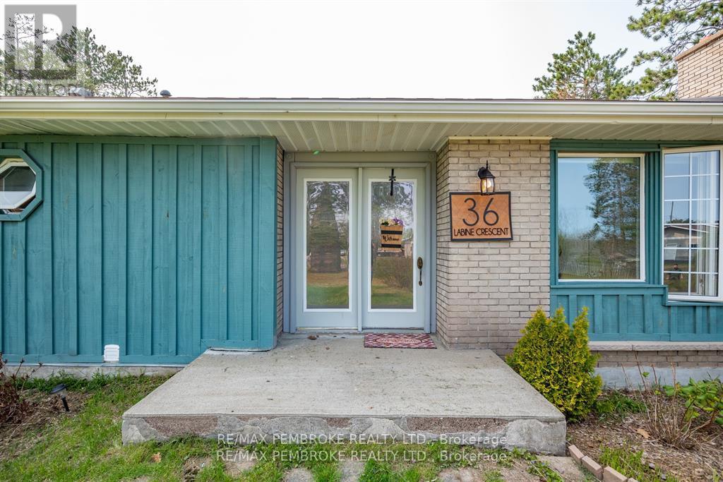 Property at 36 LABINE CRESCENT image 3