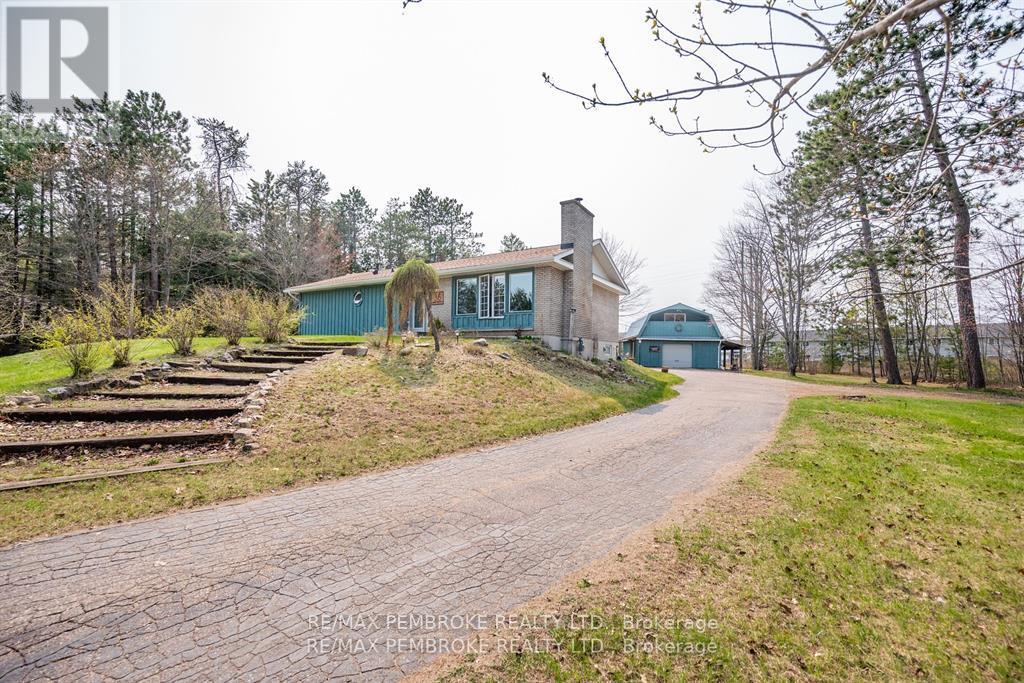 Property at 36 LABINE CRESCENT image 4