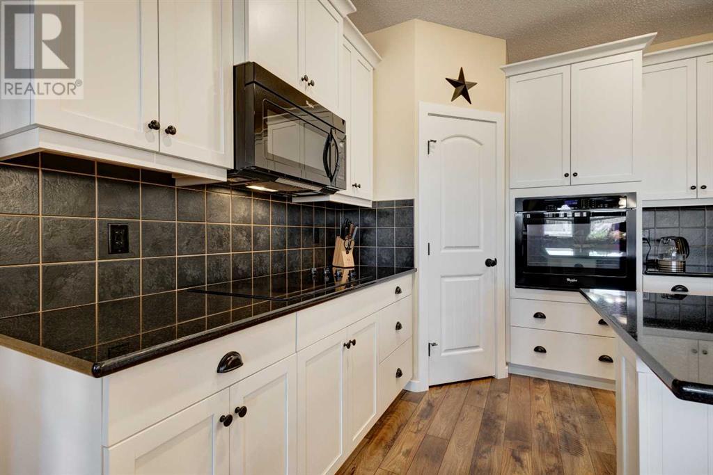 Property at 348 Boulder Creek Crescent SE image 5