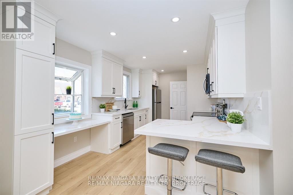 Property at 5508 HILLSDALE AVENUE image 4
