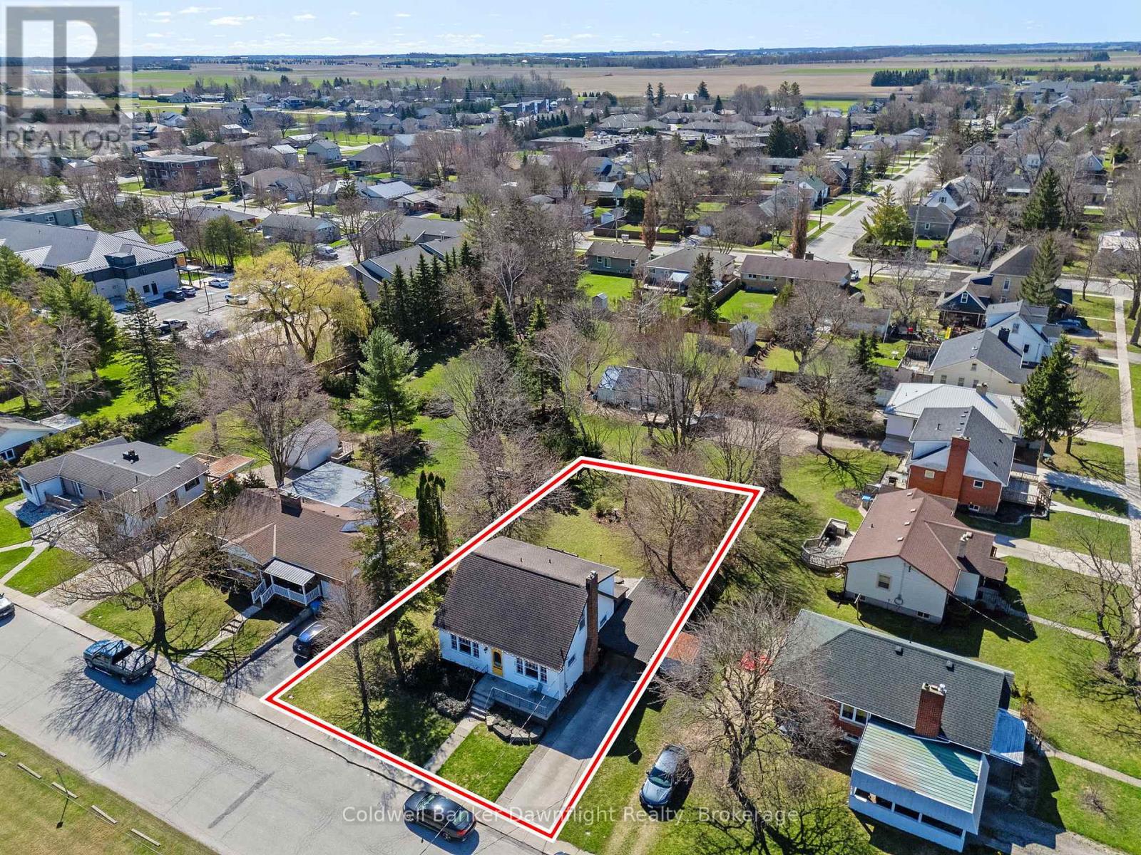 115 Hardy Street, South Huron, Ontario  N0M 1S6 - Photo 4 - X12099049