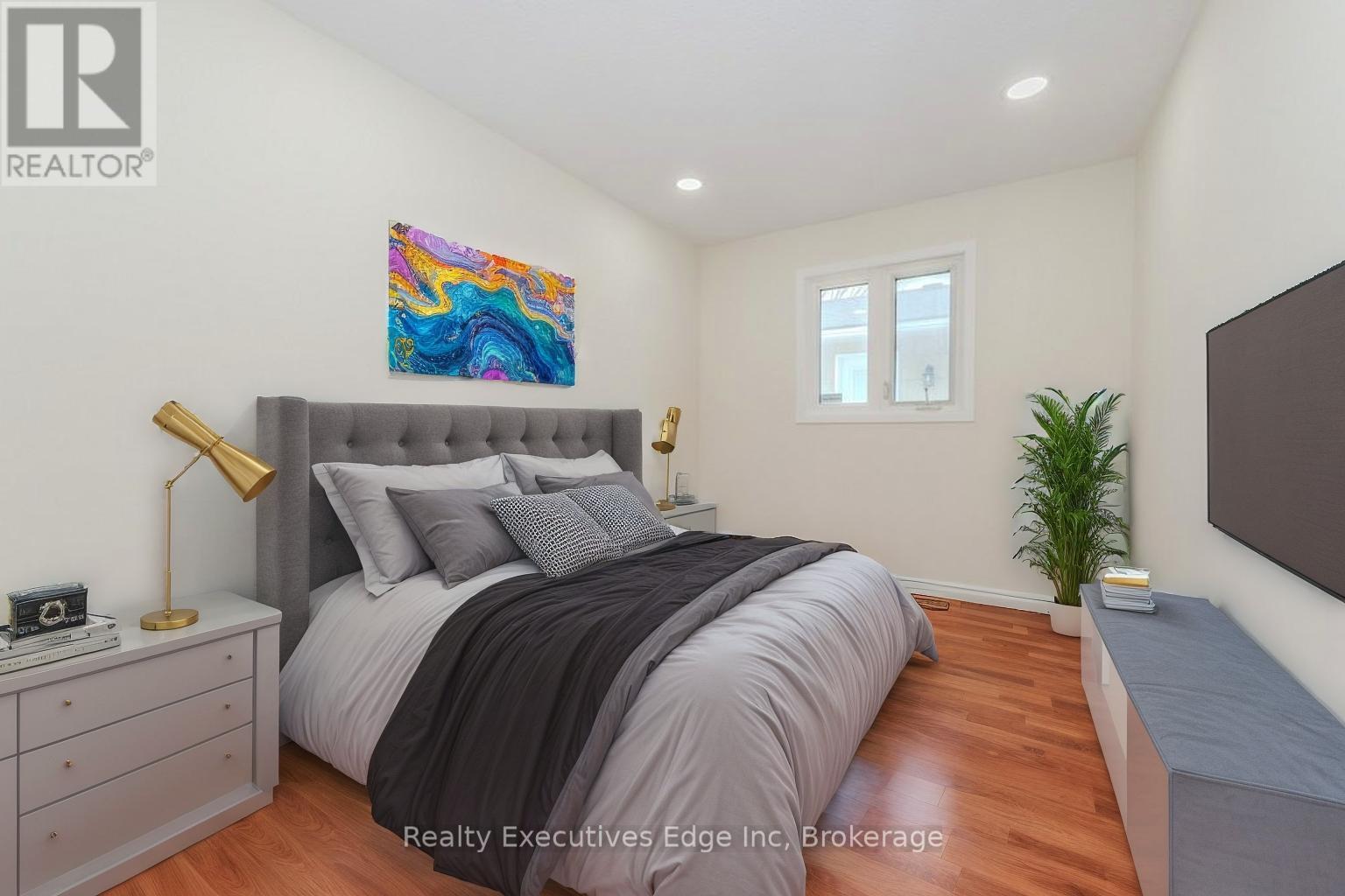 46 Appalachian Crescent, Kitchener, Ontario  N2E 1A4 - Photo 10 - X12099079