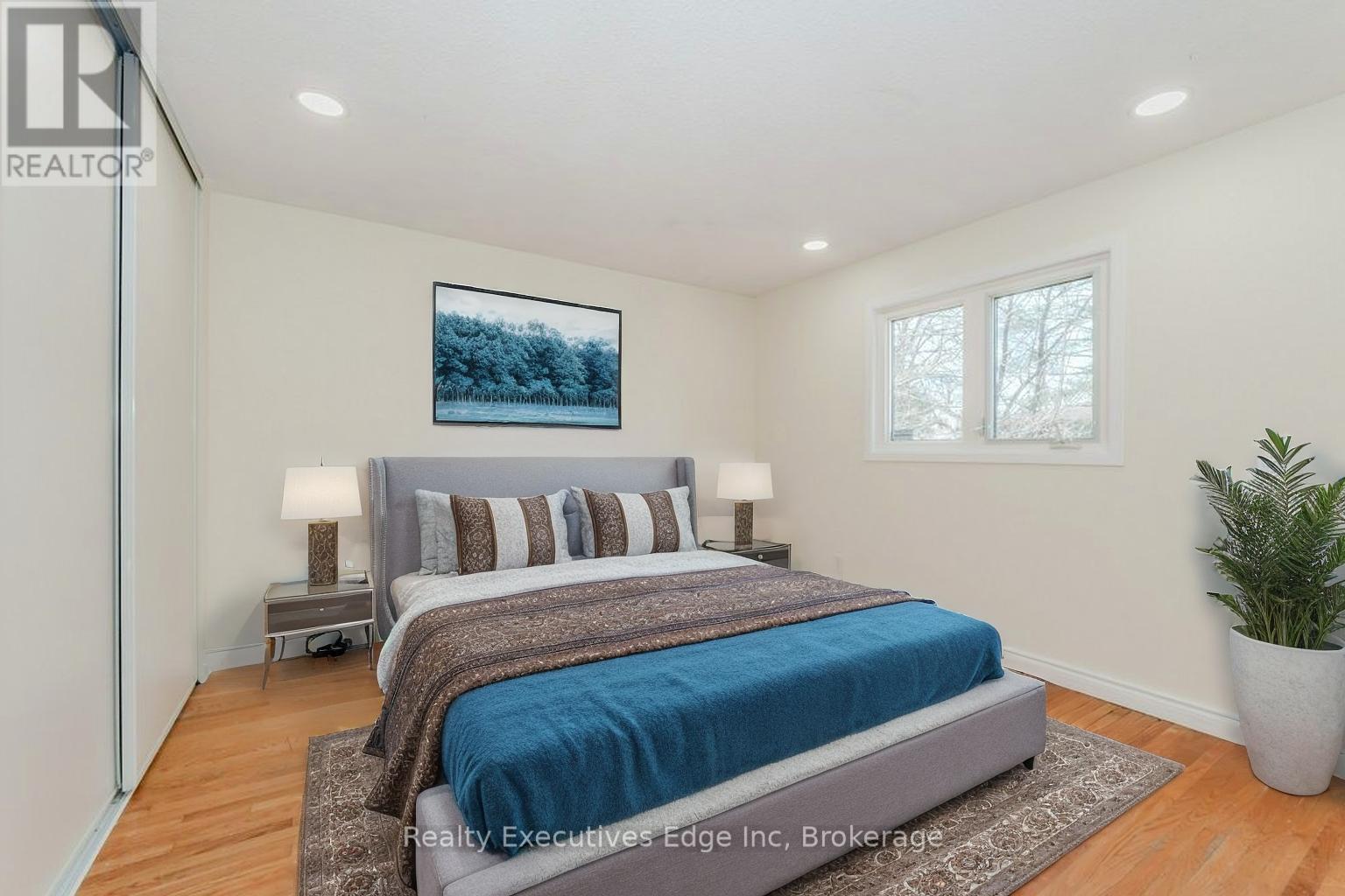 46 Appalachian Crescent, Kitchener, Ontario  N2E 1A4 - Photo 8 - X12099079