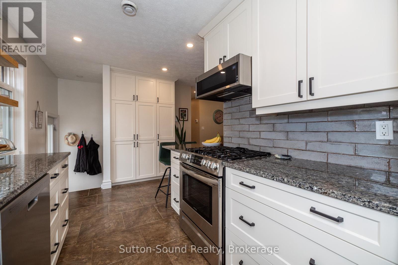1160 12th Street E, Owen Sound, Ontario  N4K 5Y6 - Photo 6 - X12099102