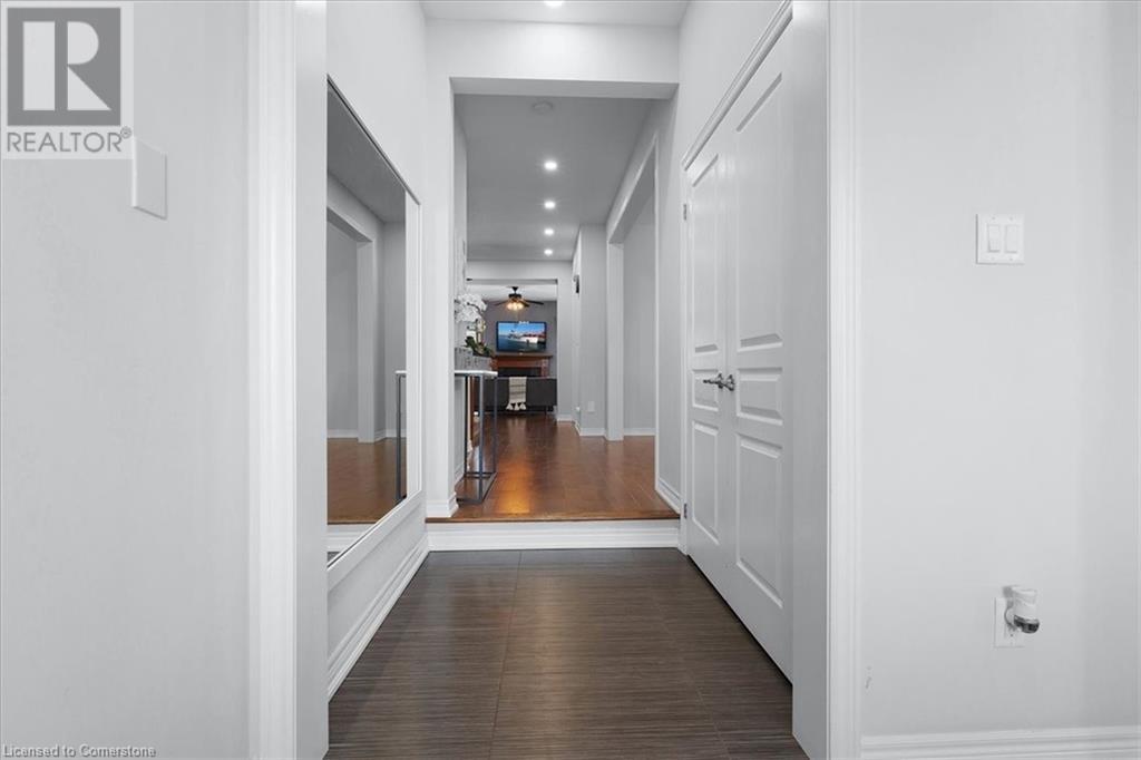 Property at 11 REDTAIL Street image 4