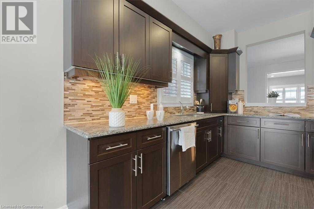 11 Redtail Street, Kitchener, Ontario  N2K 4H9 - Photo 12 - 40713358