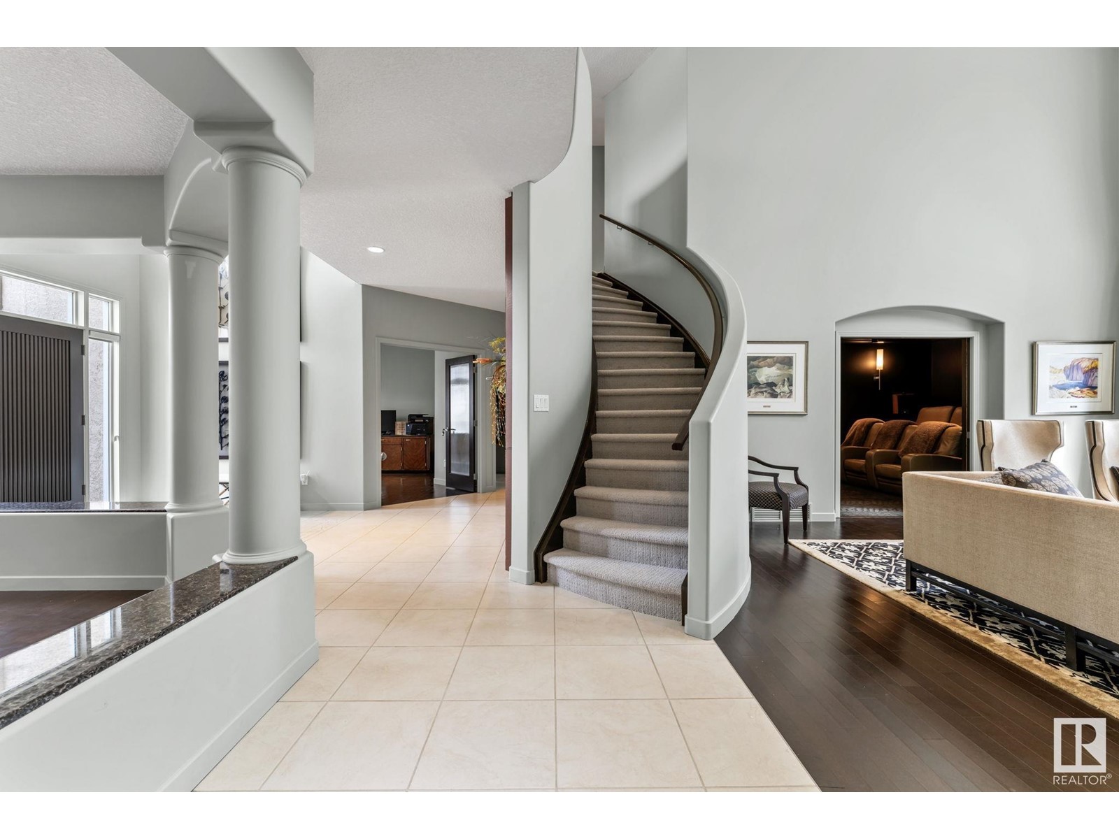 Property at 473 HEFFERNAN DR NW image 3