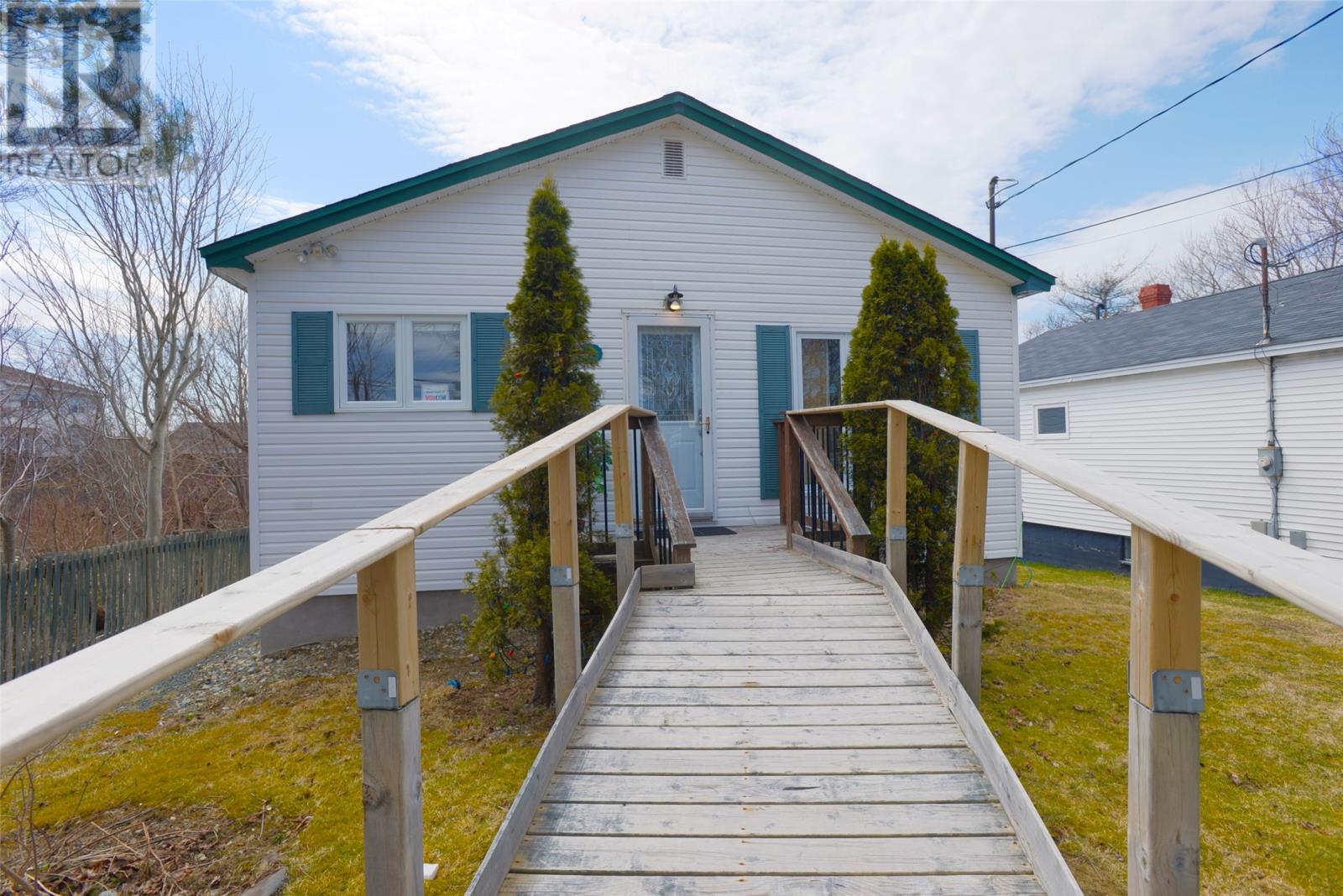 Property at 133 Paradise Road image 2