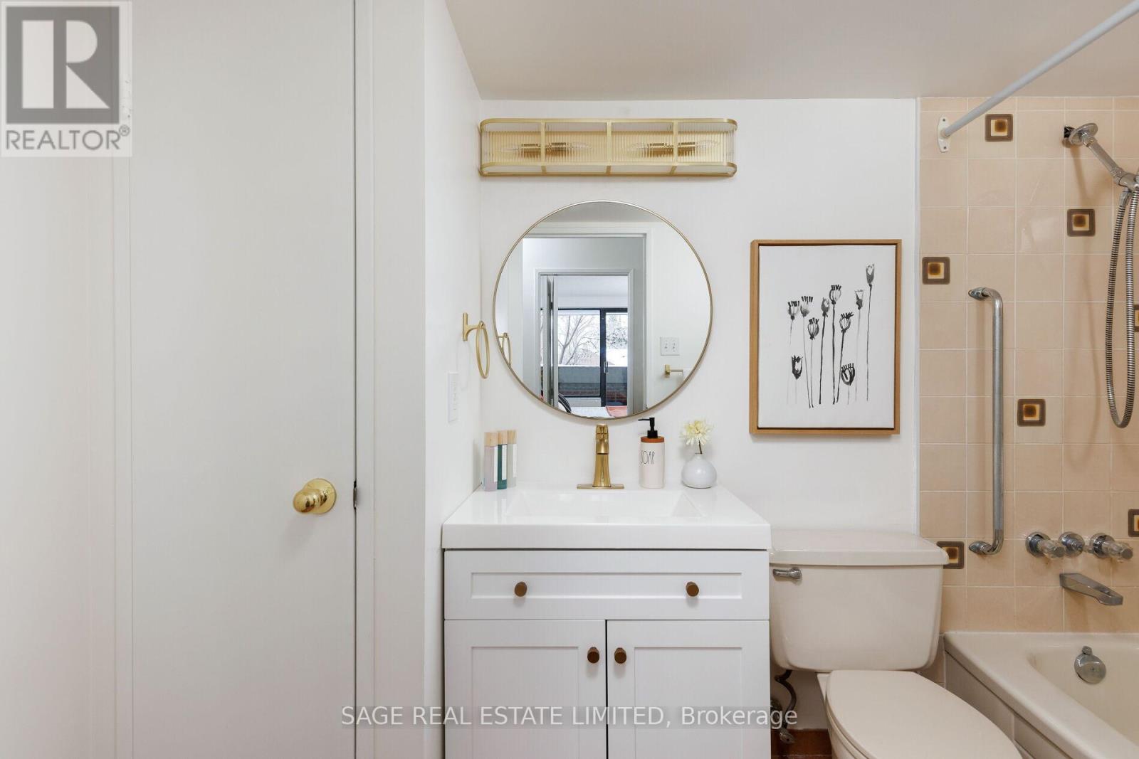 512 - 40 Sylvan Valley Way, Toronto, Ontario  M5M 4M3 - Photo 31 - C12099109