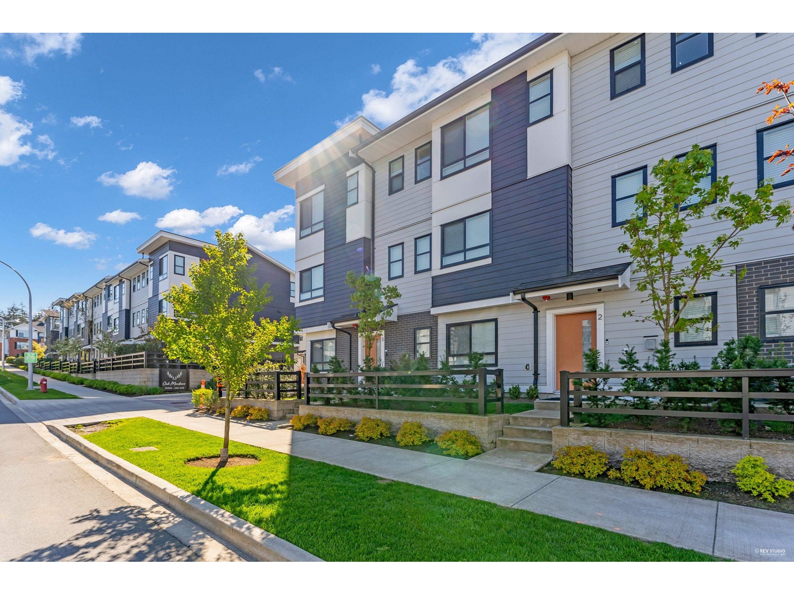 2 16358 23A AVENUE, Surrey, British Columbia