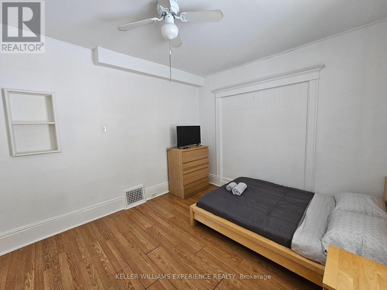 2 - 29 Peel Street, Barrie, Ontario  L4M 3K9 - Photo 6 - S12099087