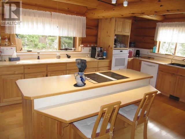 4768 Telqua Drive, 108 Mile Ranch, British Columbia  V0K 2Z0 - Photo 8 - R2877424