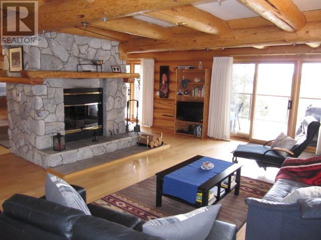 4768 Telqua Drive, 108 Mile Ranch, British Columbia  V0K 2Z0 - Photo 12 - R2877424