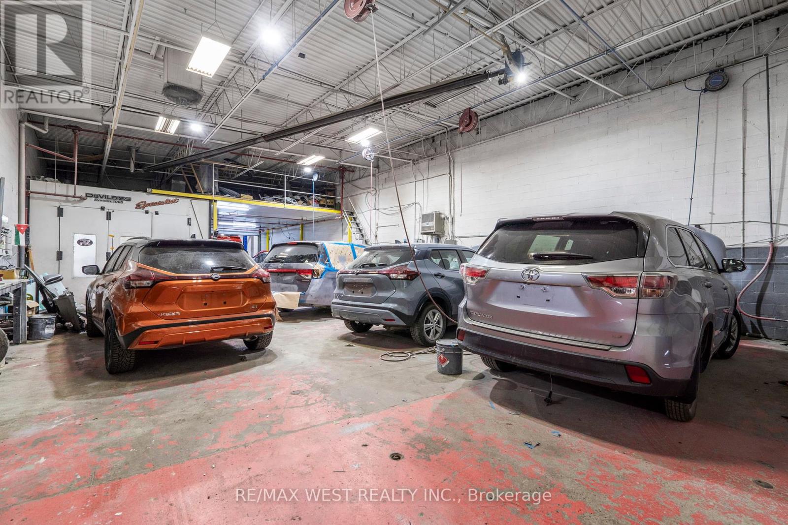 7 - 7089 Torbram Road, Mississauga, Ontario  L4T 1G7 - Photo 4 - W12099025