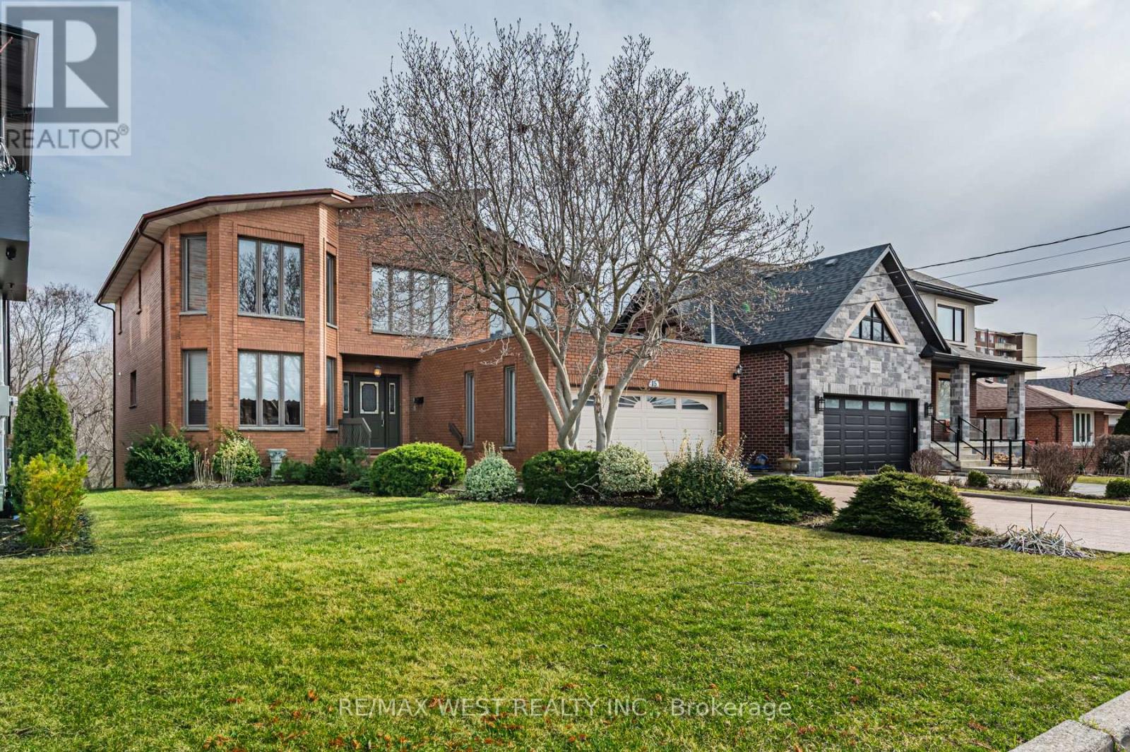 Property at 15 CORNELIUS PARKWAY image 2