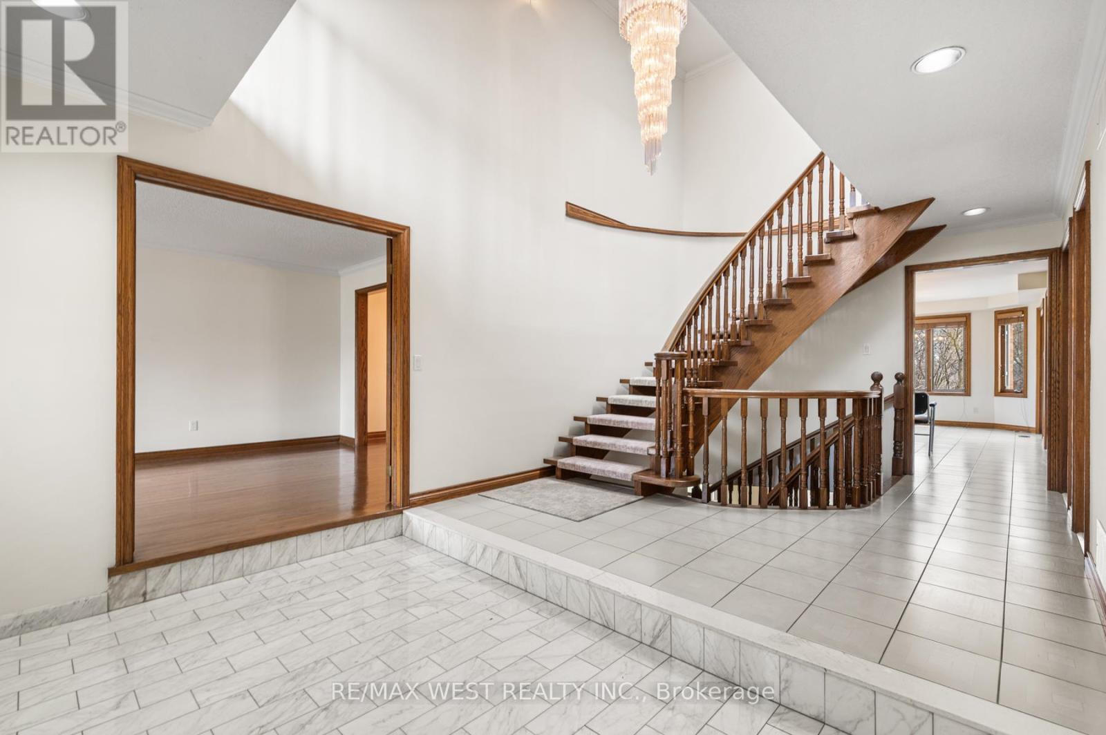 Property at 15 CORNELIUS PARKWAY image 4