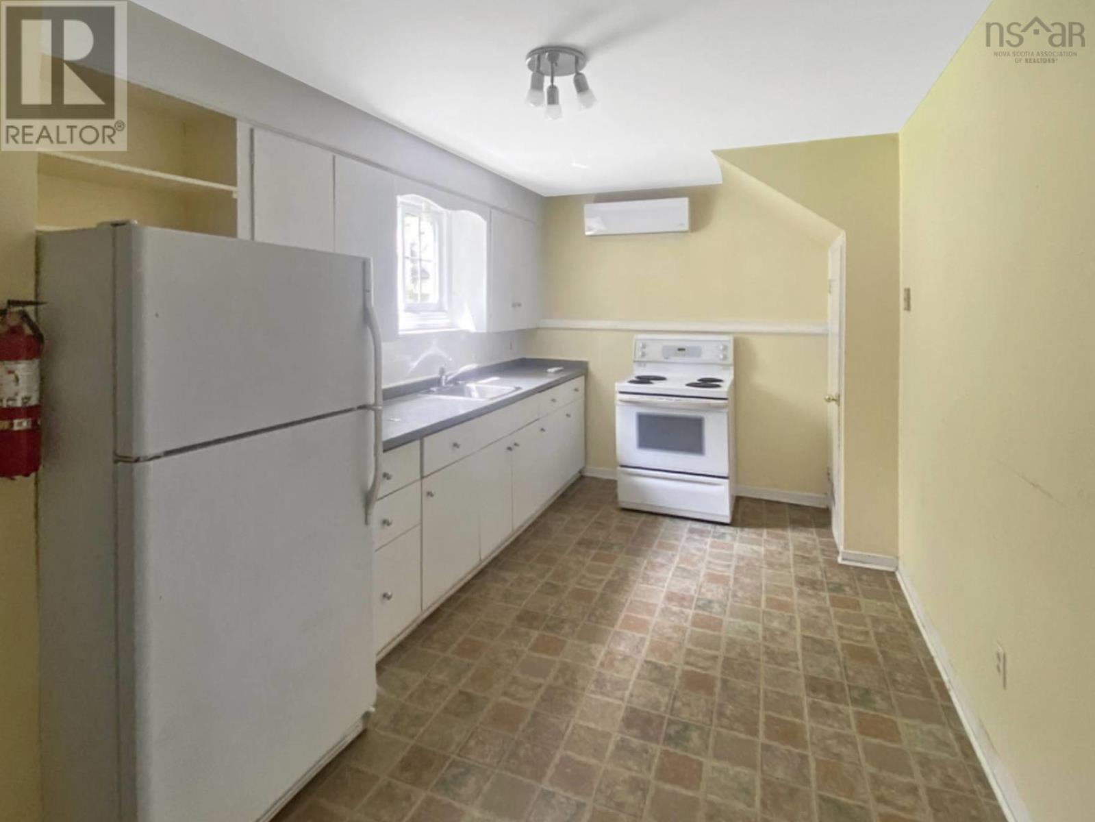1586 Webster Street, Coldbrook, Nova Scotia  B4R 1A2 - Photo 36 - 202508417