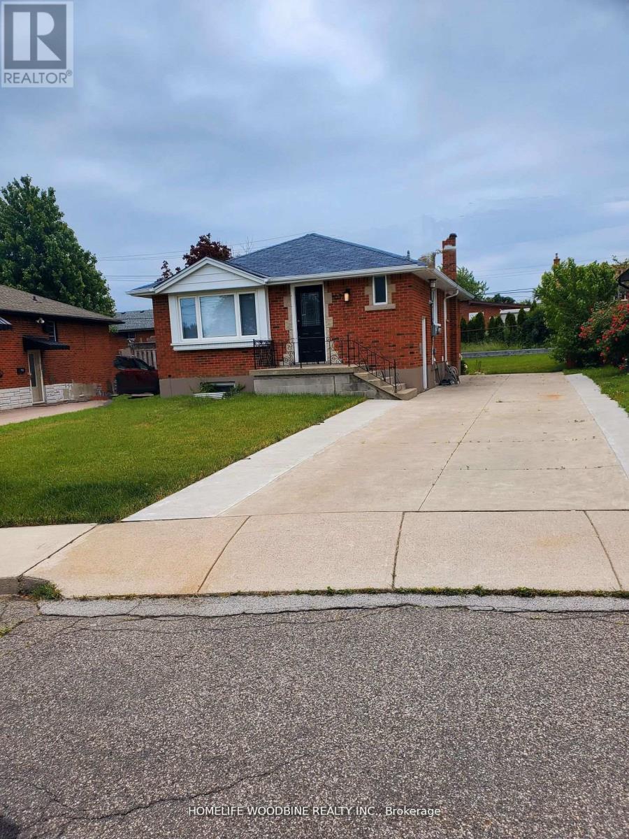 107 WINCHESTER BOULEVARD, Hamilton, Ontario