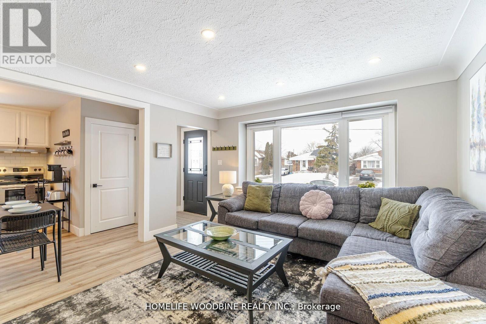 107 Winchester Boulevard, Hamilton, Ontario  L8T 2M9 - Photo 6 - X12099074