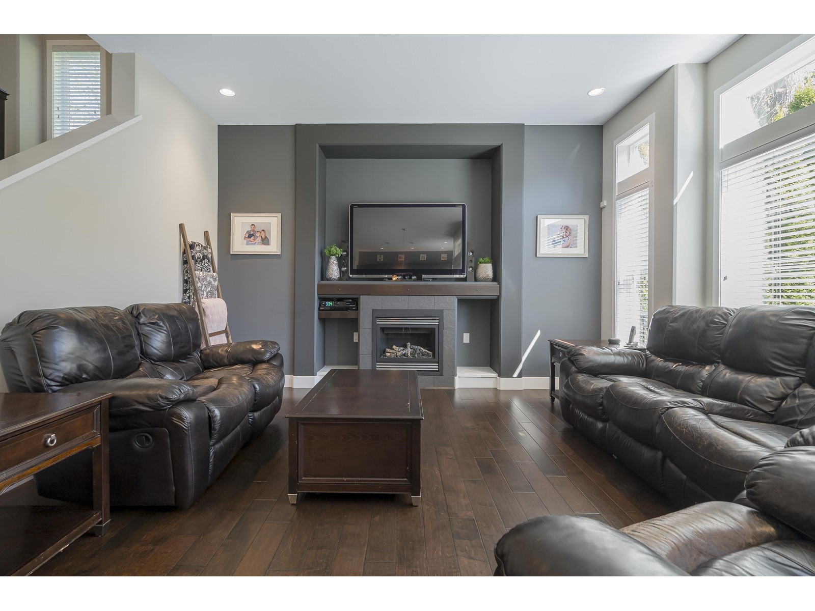 Property at 16364 60A AVENUE image 5