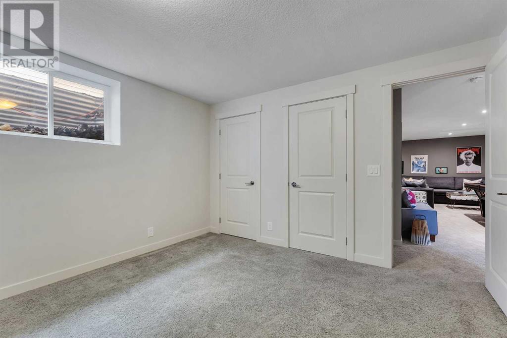 99 Woodbine Boulevard Sw, Calgary, Alberta  T2W 3W8 - Photo 30 - A2214181