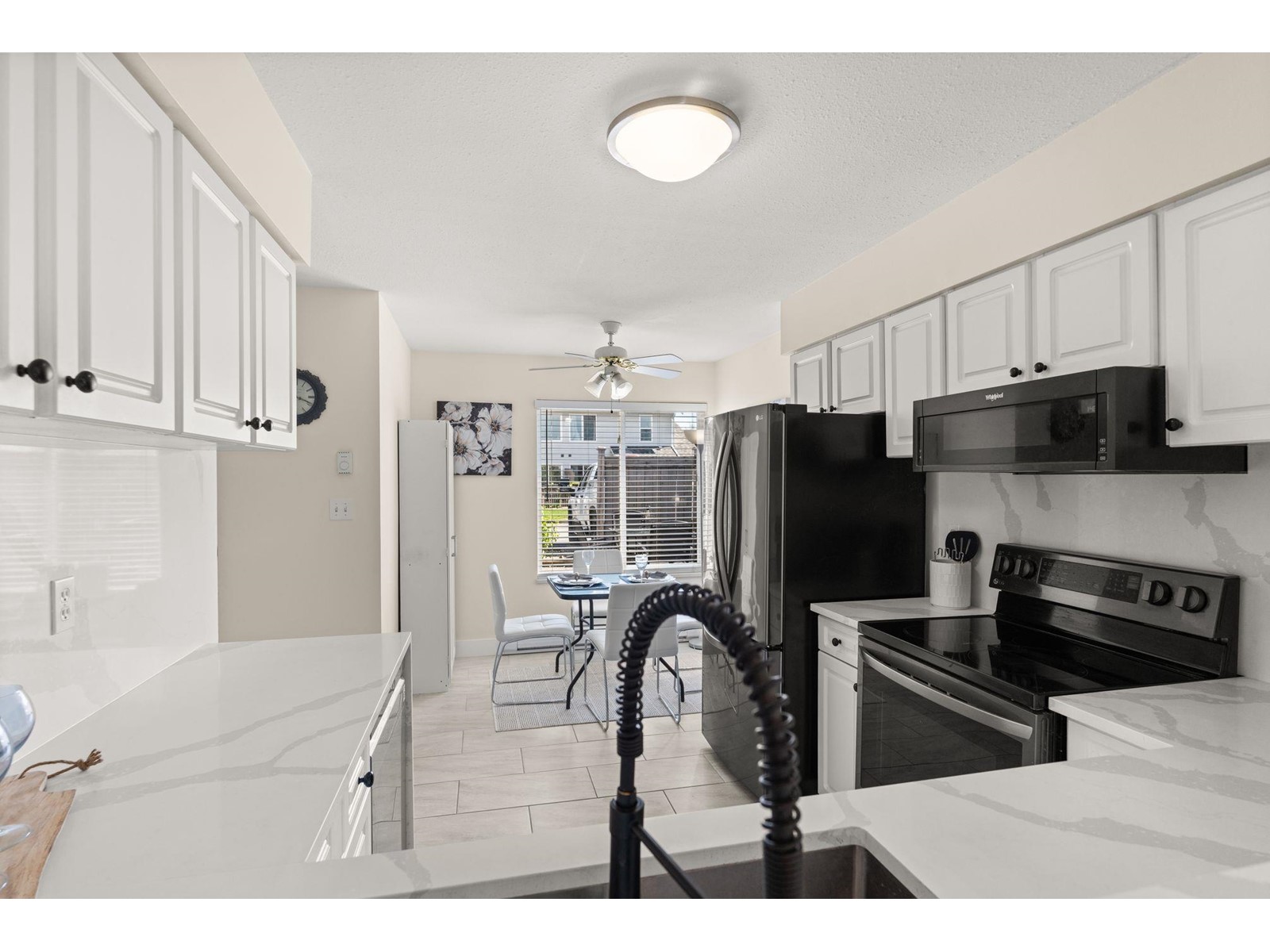 11 26970 32 Avenue, Langley, British Columbia  V4W 3T3 - Photo 4 - R2992816