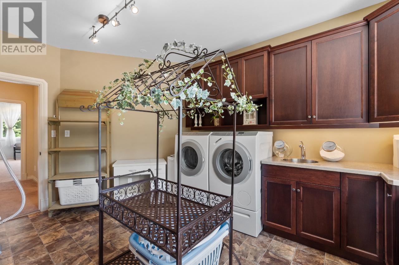 1480 Nighthawk Drive, Castlegar, British Columbia  V1N 4S2 - Photo 42 - 10344419