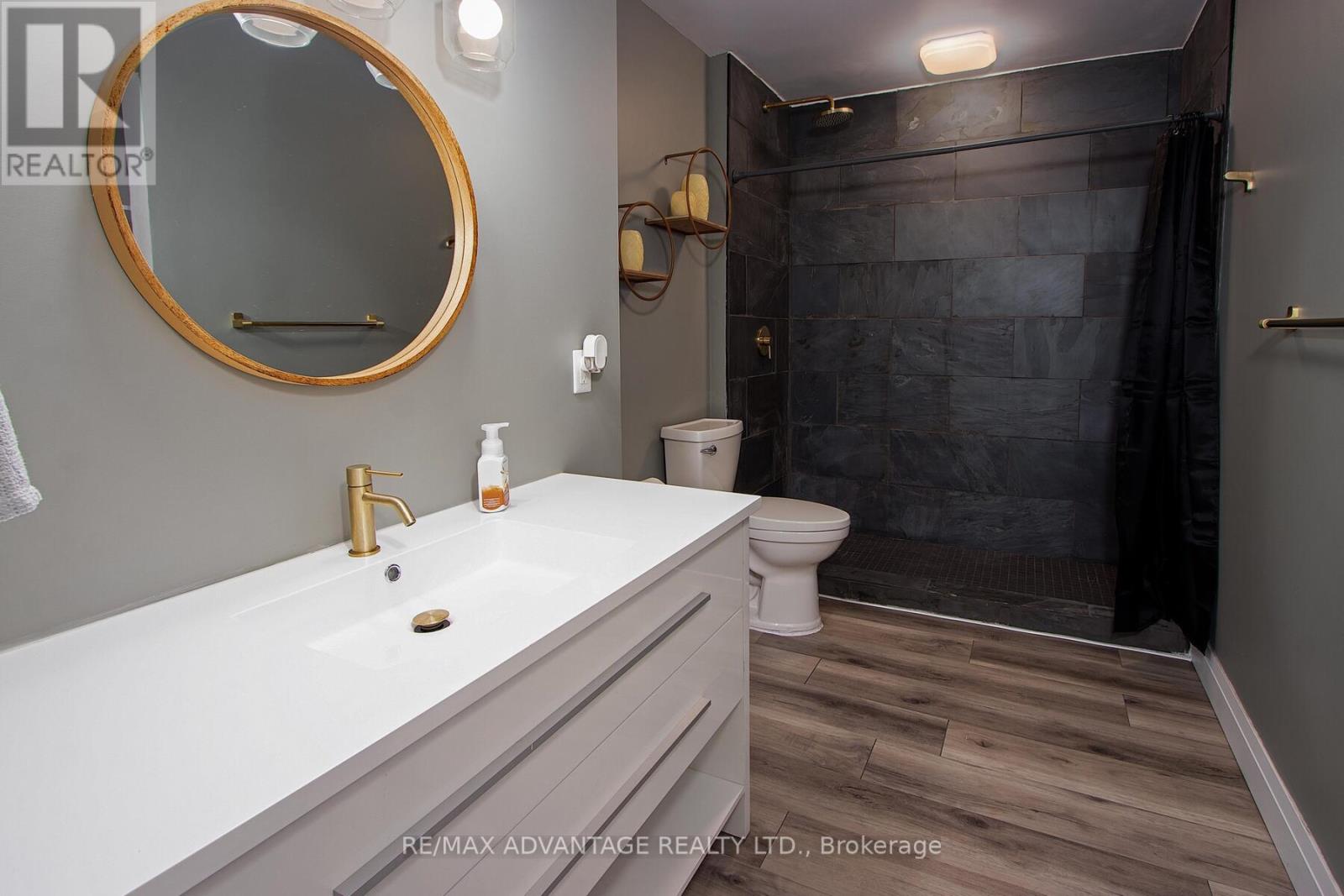 8 Locky Lane, Middlesex Centre, Ontario  N0L 1R0 - Photo 38 - X12099143