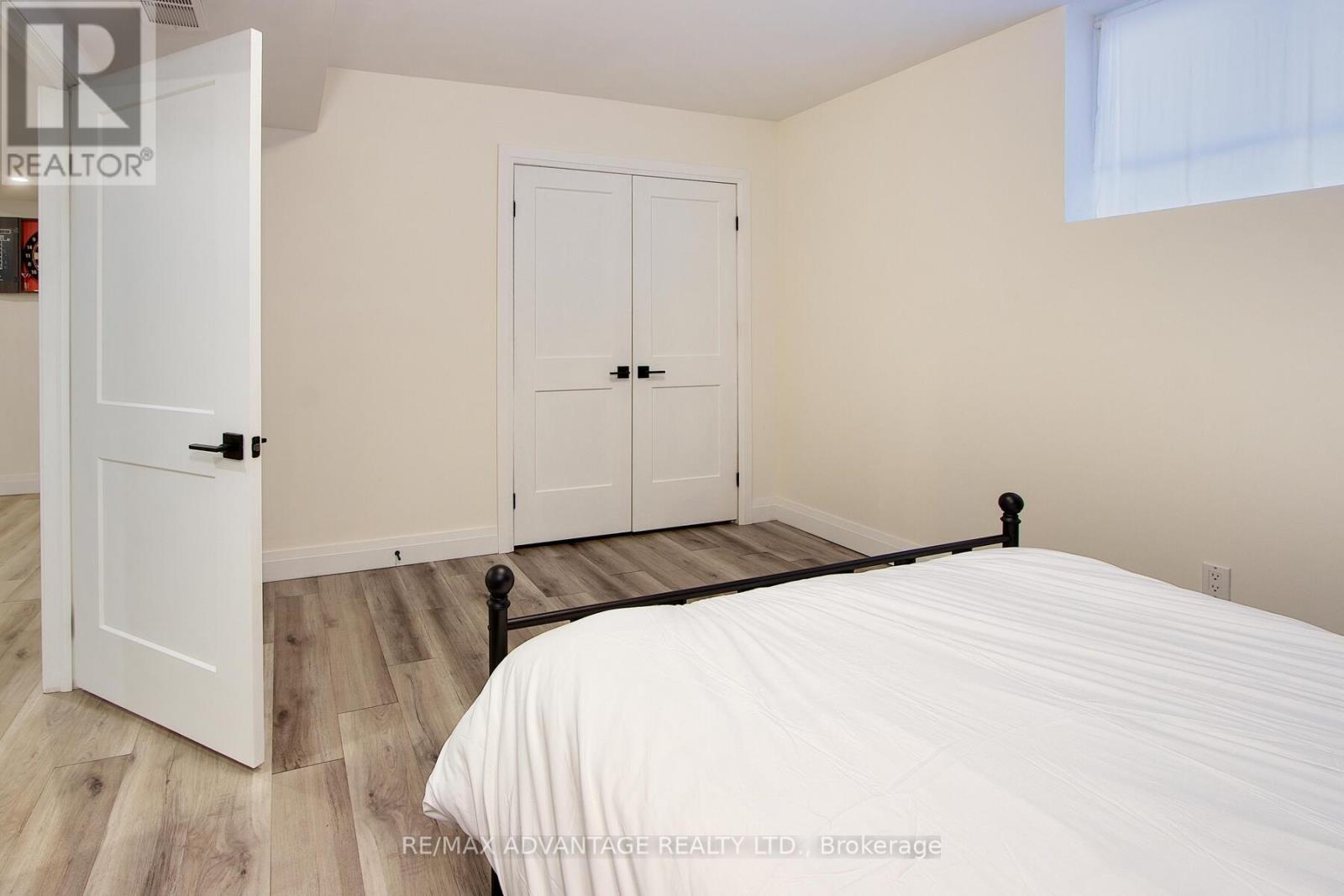 8 Locky Lane, Middlesex Centre, Ontario  N0L 1R0 - Photo 39 - X12099143