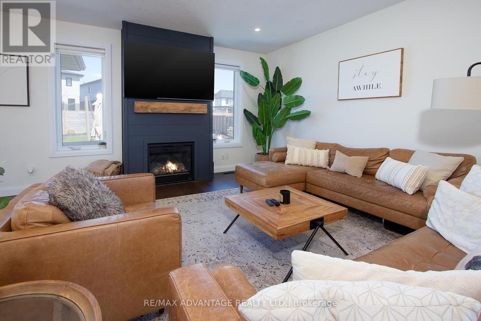 8 Locky Lane, Middlesex Centre, Ontario  N0L 1R0 - Photo 6 - X12099143