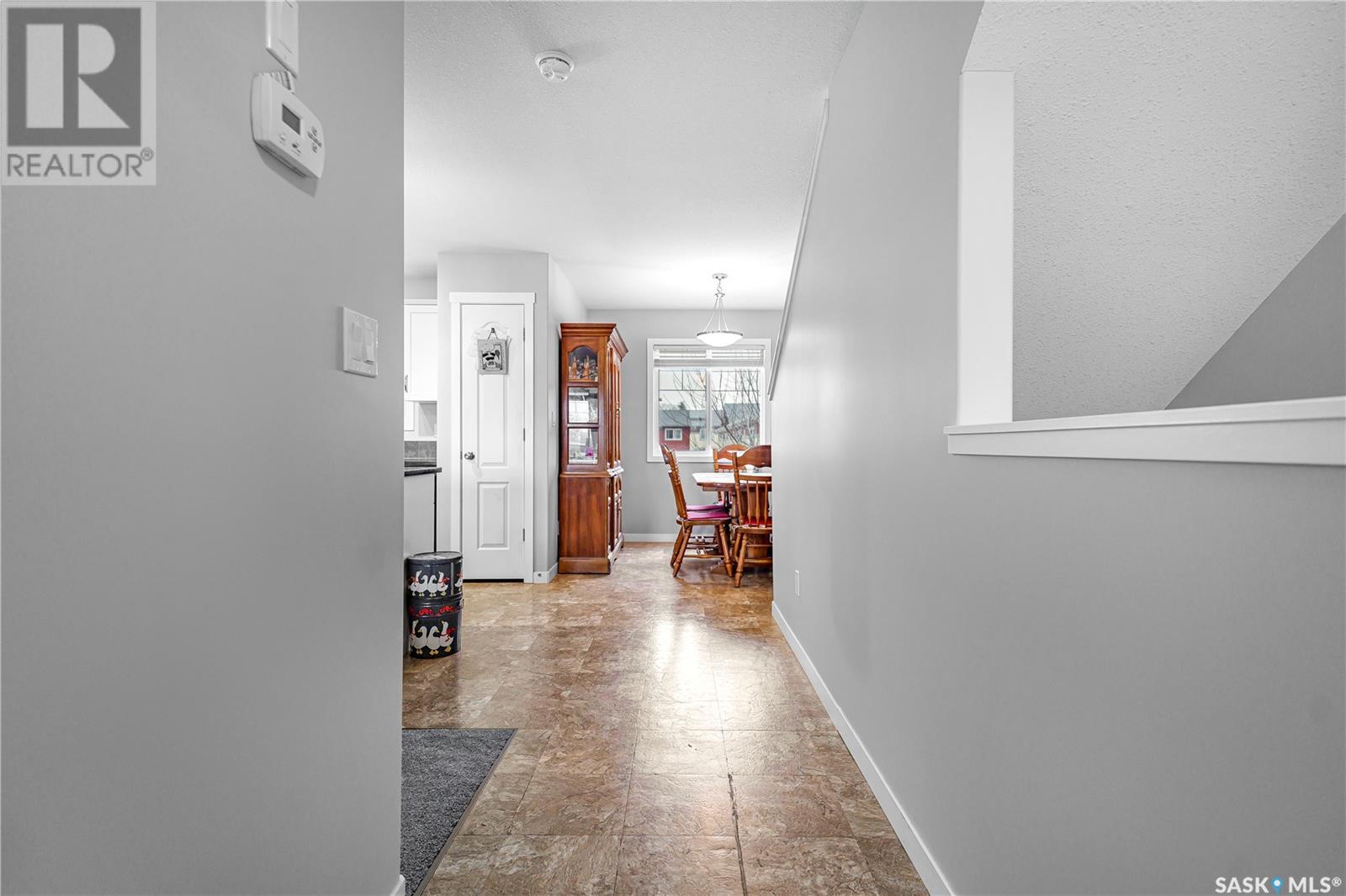 303 3440 Avonhurst Drive, Regina, Saskatchewan  S4R 2E1 - Photo 4 - SK000071