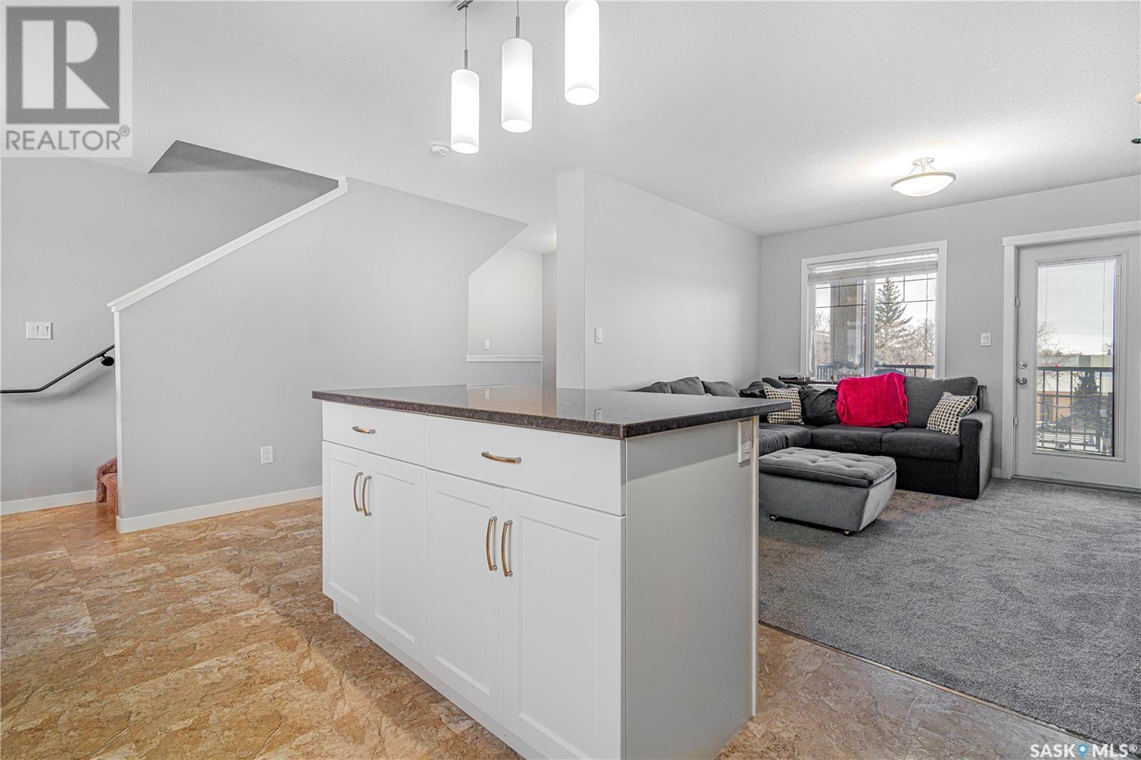 303 3440 Avonhurst Drive, Regina, Saskatchewan  S4R 2E1 - Photo 8 - SK000071