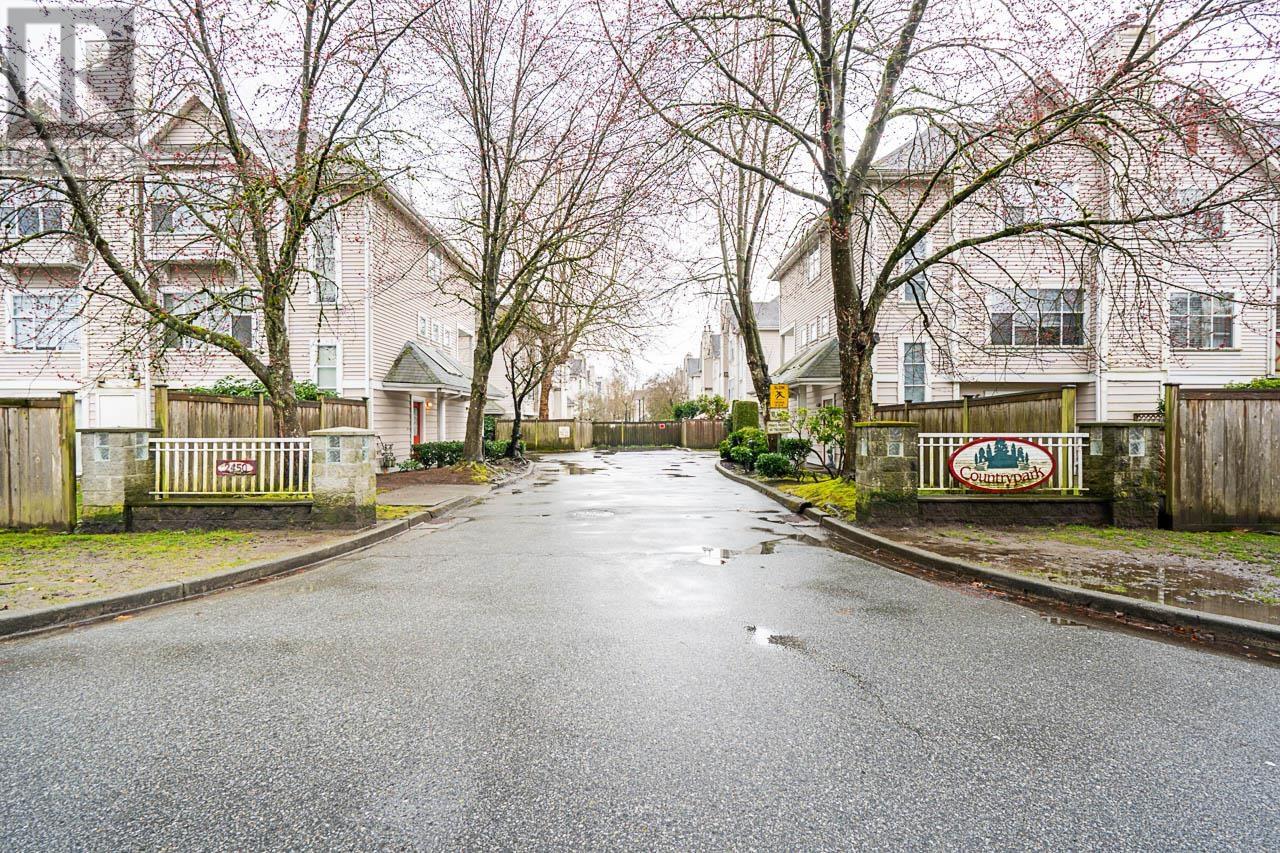 Property at 21 2450 HAWTHORNE AVENUE image 2