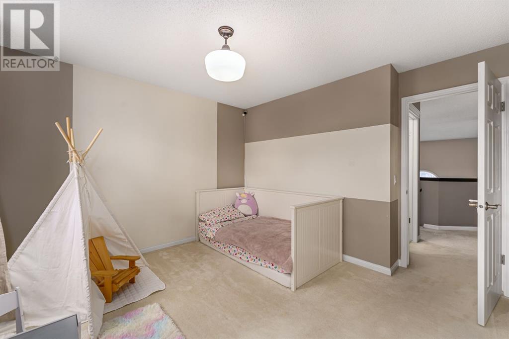 50 Valley Brook Circle Nw, Calgary, Alberta  T3B 5S3 - Photo 23 - A2212717
