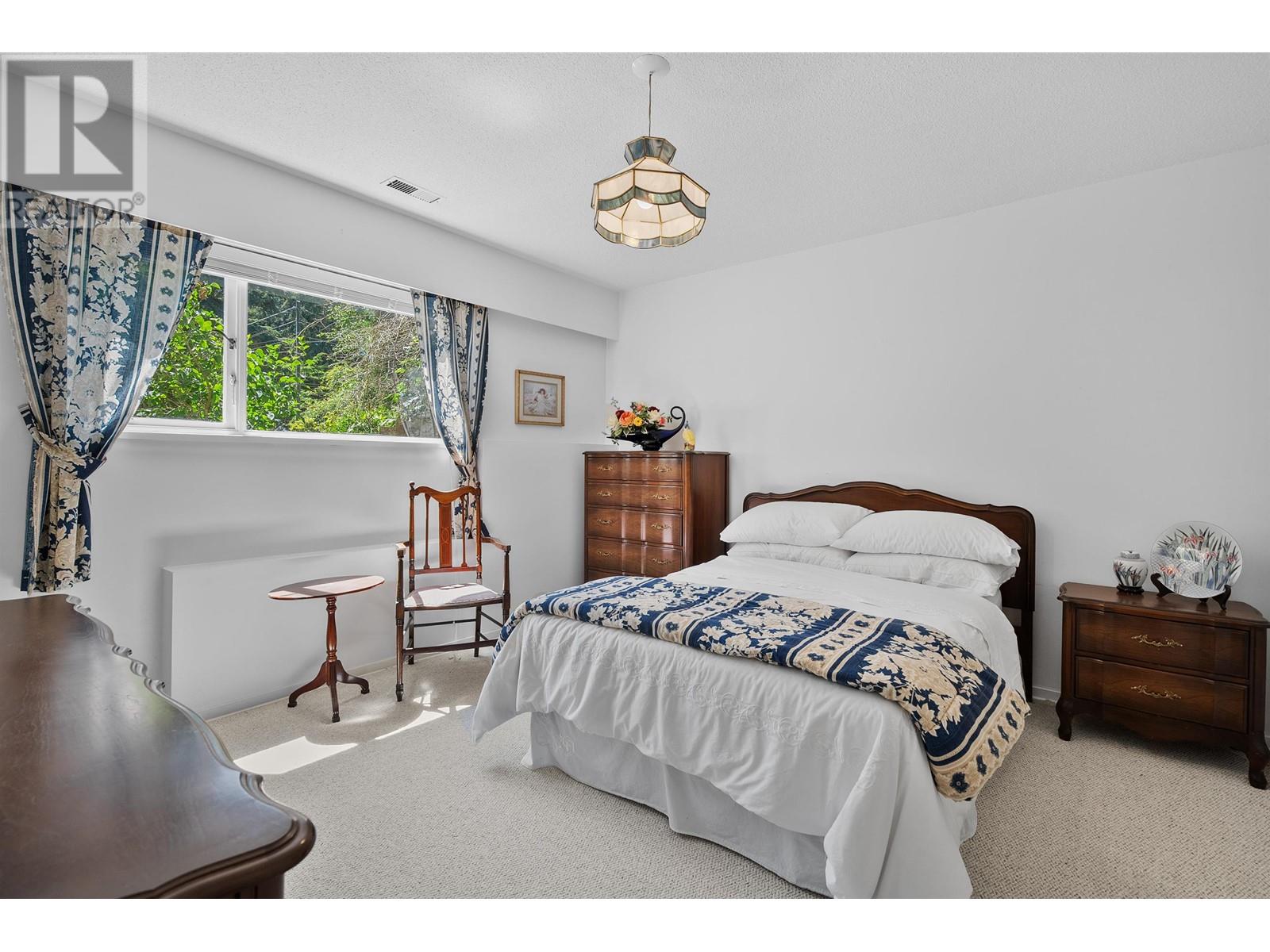 5749 Cranley Drive, West Vancouver, British Columbia  V7W 1S7 - Photo 12 - R2993370