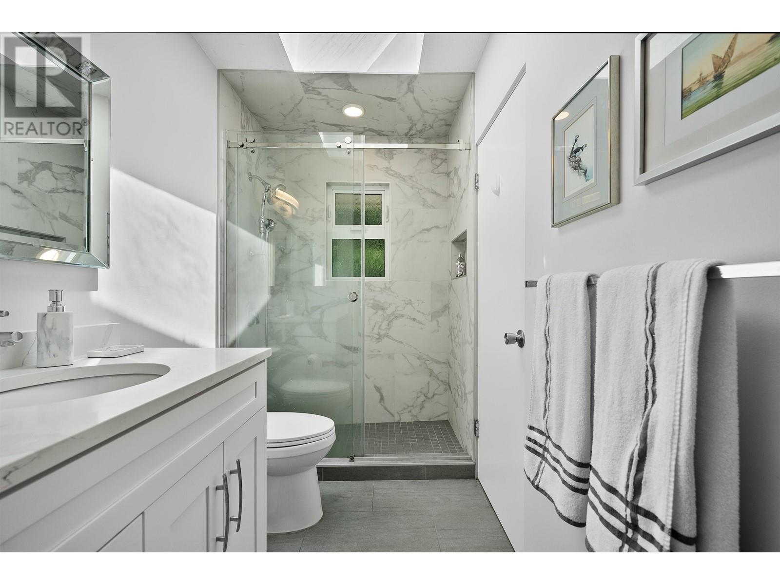 5749 Cranley Drive, West Vancouver, British Columbia  V7W 1S7 - Photo 13 - R2993370