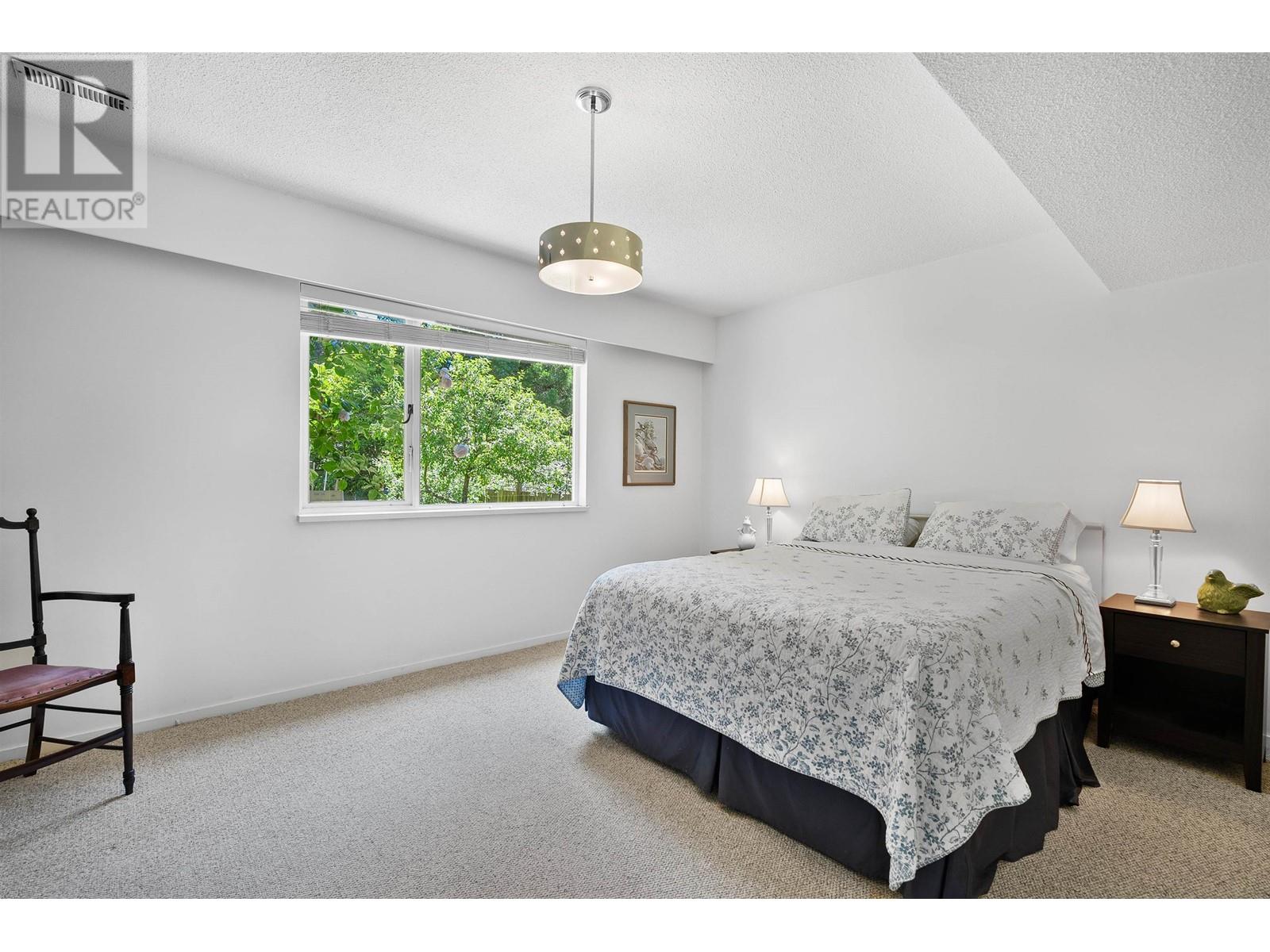 5749 Cranley Drive, West Vancouver, British Columbia  V7W 1S7 - Photo 14 - R2993370